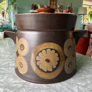 Denby Arabesque 2 qt covered serving dish casserole stoneware vintage 1960&#39;s Denby England Samarkand