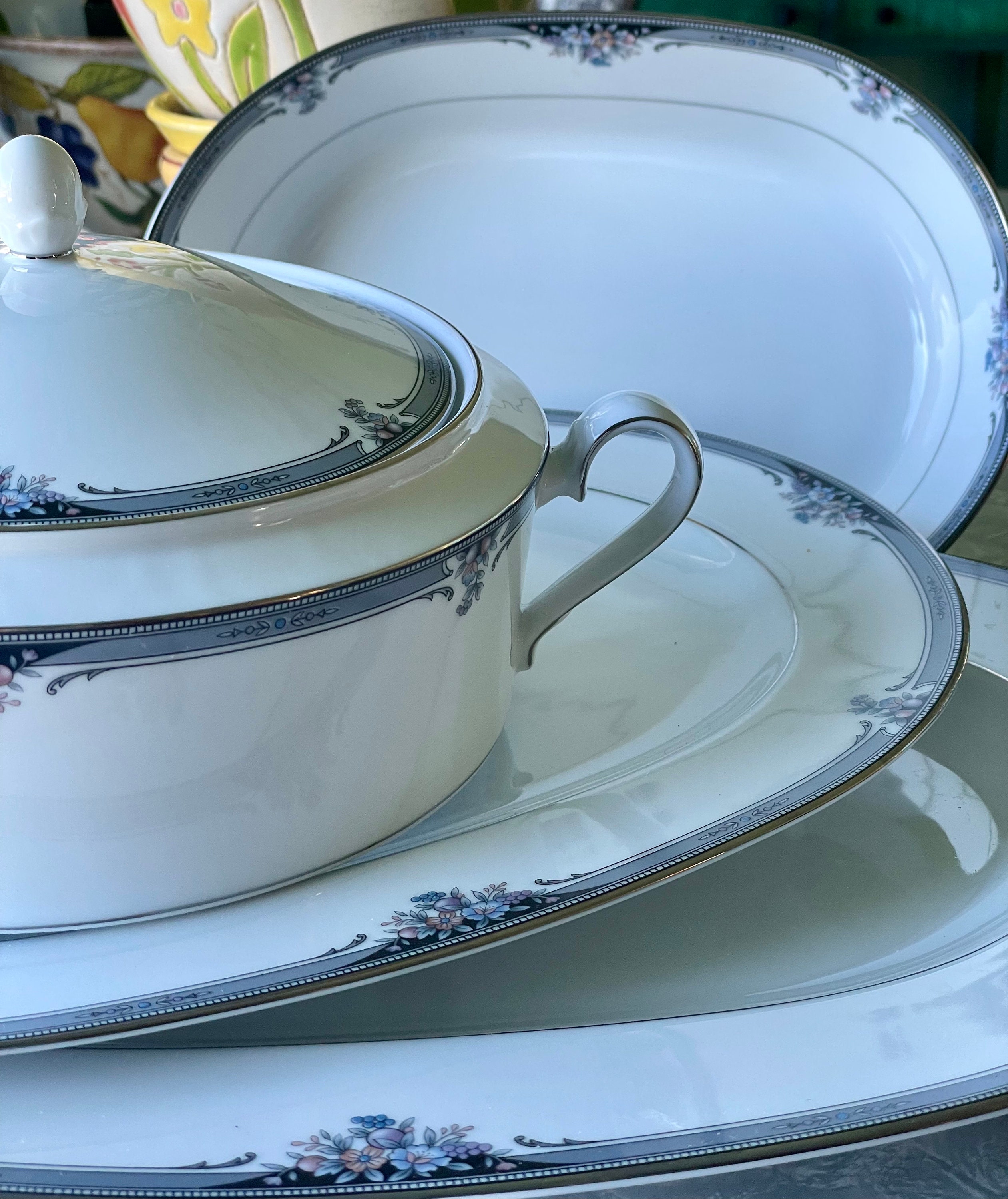 sfida 　VAIS PRO NORITAKE KINASHI Edition Set of 4 Vintage Noritake Tea Cups Saucers Apple Green Gold