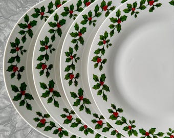4 dinner plates Royal Norfolk Holly Berry