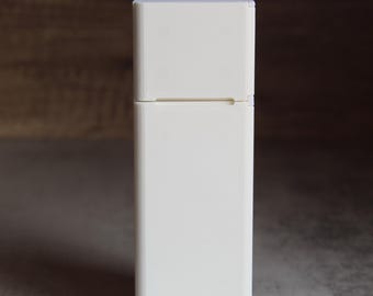 Dollhouse Miniature Refrigerator – Fully Assembled, 1:12 Scale