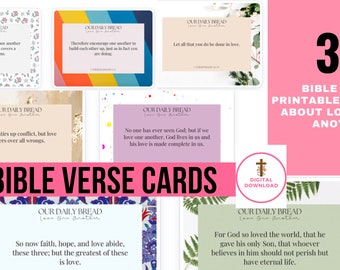 Puede incluir: Una colección de 30 tarjetas imprimibles con versículos bíblicos sobre el amor. Cada tarjeta muestra el texto Our Daily Bread y varios pasajes bíblicos con diversos bordes decorativos, incluyendo patrones florales y botánicos.
