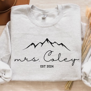 wedding elopement mountain sweatshirt, mountain wedding, mountain bride, hiking bridal shower gift, outdoor wedding bride gift