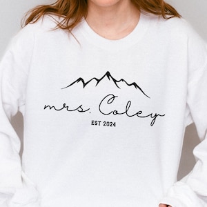 mountain bride sweatshirt, mountain shirt bride to be, hiking bride, mountain wedding gift, mountain theme bridal sweatshirt, gifts for her
