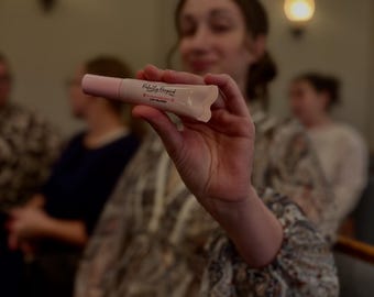 Brillo labial hidratante con vitamina E y aceite de semilla de frambuesa