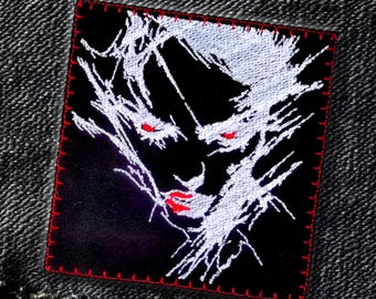 Naszywka Cyberpunk Lady Face: haftowana aplikacja punkowa