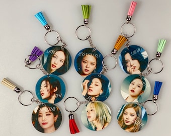 TWICEダヒョンの可愛い豆腐キーホルダー：キュートなキューブ型