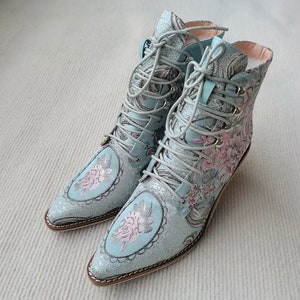 Grove lace top up western boot
