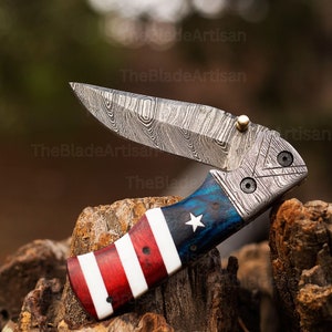 Coltello da tasca forgiato a mano in Damasco con manico bandiera USA regalo di compleanno coltello pieghevole regalo di Pasqua