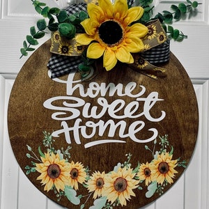 Sunflower Door Hanger, Christmas gift , door hanger, housewarming gift, gift for mom, gift for wife, holiday gift