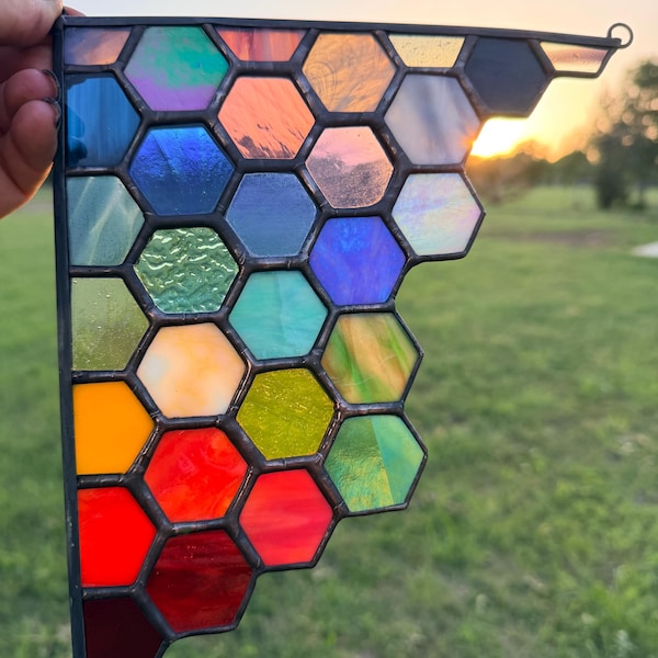 Rainbow Honeycomb Stained Glass Corner Panel – Geometric Hexagon Suncatcher, Modern Window Decor