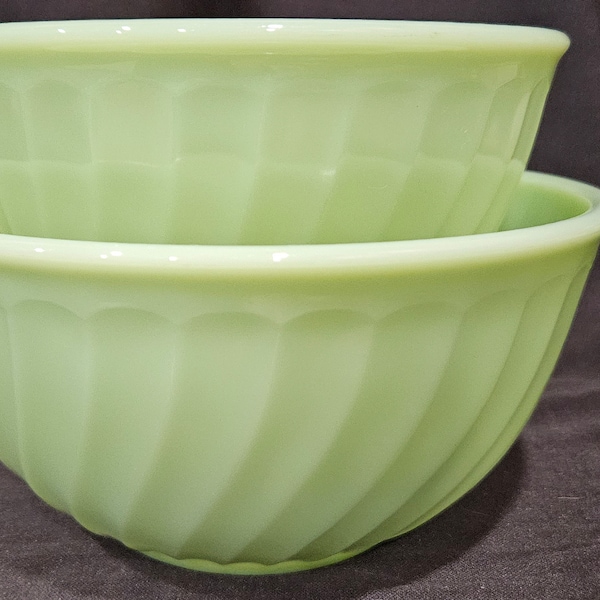 Set of 2 Jadeite Jadite swirl bowls mixing bowls nesting 8 in and 7 in