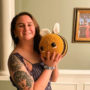 Jumbo Bee Plushie