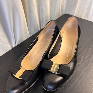 Ferragamo Bow Heels - Etsy display picture 2