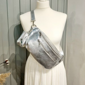 Leather Metallic Silver Fanny Back Pack,Silver Bum bag,Silver Sling Bag, Silver waist bag, Silver Leather Belly bag with Detachable Coin Bag