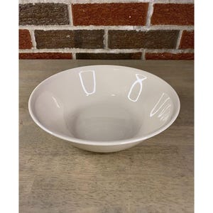 Bol para servir Corelle Sandstone de 21,5 cm (8,5 pulgadas) de Corning, color crema vintage beige.