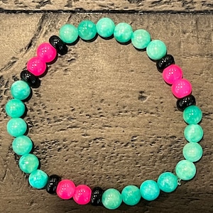 Retro Helles Aqua und Rosa Perlen Armband {Stretch Armband | Statement-Stück | Elektrisches Armband | Stapelbar | Funky Armband | Retro}