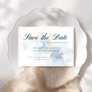 Réservez la date, mariage floral bleu marine et or, plantes classiques, réservez la date modifiable, encart d'invitation, modèle de toile modifiable ENCRE