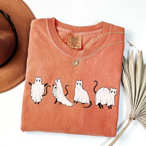 Cat Ghost Halloween Shirt, Cat Halloween Shirt, Pumpkin Shirt, Fall Spooky T-shirt, Fall Shirts for Women, Vintage Comfort Colors Halloween