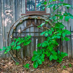 Old Wagon Wheel, Midway Village, Rockford, Illinois.