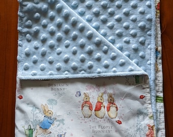 Coperta per bambini Minky personalizzata Peter Rabbit & Friends