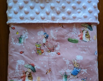 Coperta per neonati Minky Pink personalizzata Peter Rabbit & Friends