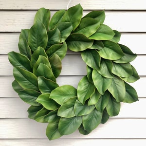 Magnolia wreath for front door, Year round greenery wreath, Modern farmhouse decor, All season decor, Housewarming gift, Magnolia Leaves