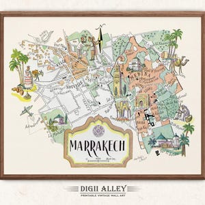Może przedstawiać: Antyczna mapa Marrakeszu w Maroku, wykonana w stylu ręcznie rysowanym. Mapa przedstawia najważniejsze zabytki miasta, w tym Medinę, meczet Kutubijja i pałac Bahia. Mapa jest wydrukowana w ciepłej palecie kolorów z odcieniami brązu, żółci i zieleni.