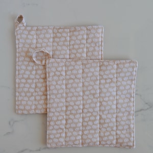 Neutral Plaid Fall Pot Holder Set, Quilted Pot Holder Set, Pumpkin Pot Holder