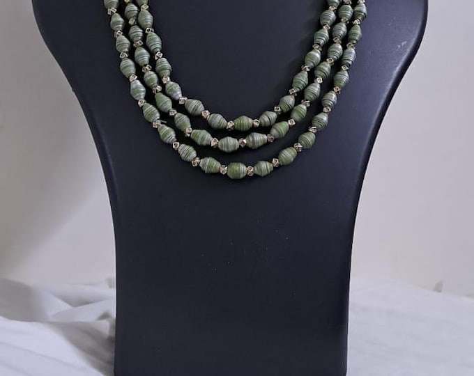 Green paper beads necklace set