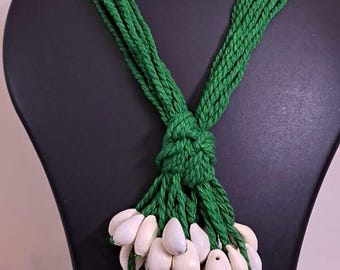 Exclusive combo shell necklaces  and matching earrings (4 sets)