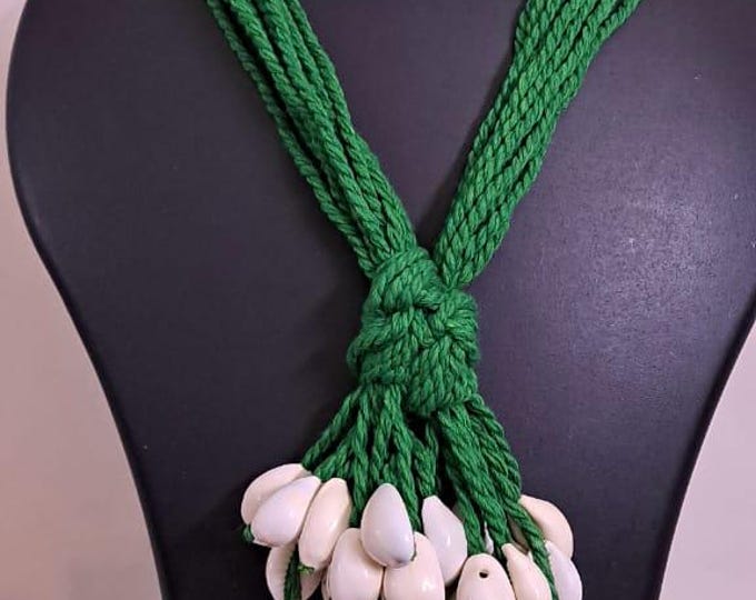 Exclusive combo shell necklaces  and matching earrings (4 sets)