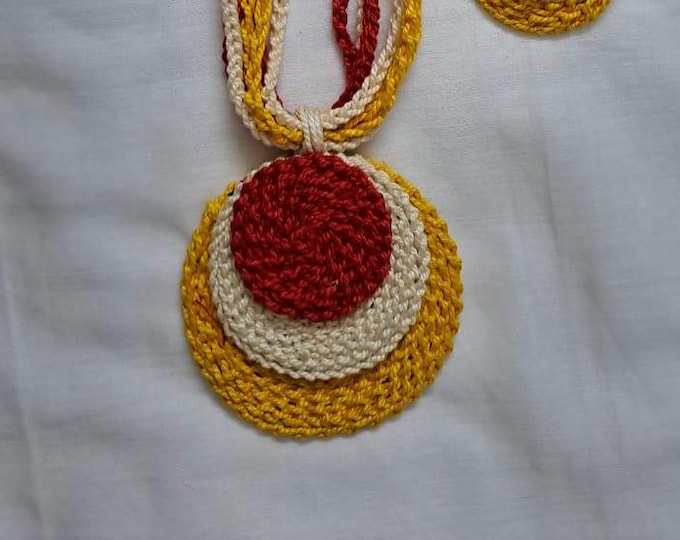 Handmade crochet jewellery set with matching earrings