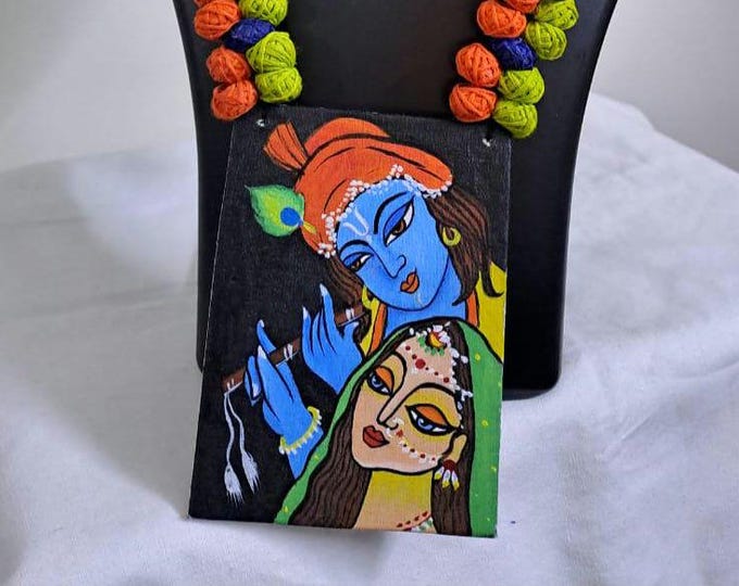 Handpainted fabric jewellery set with earrings