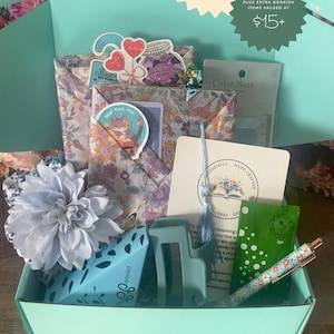 Young Adult Mystery Book Box: Preloved Books & Floral Gift