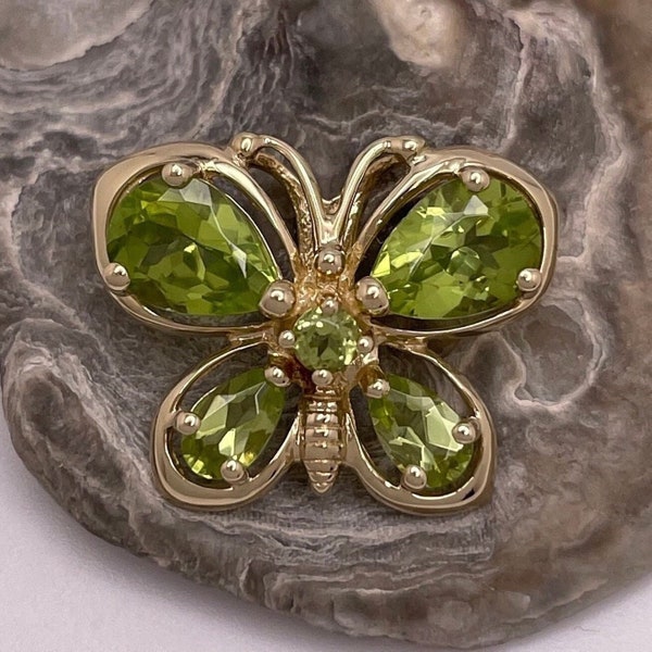 Vintage 10K Peridot Butterfly Charm Pendant, Solid Yellow Gold, Green Gemstone Accents, Dainty Elegant Gift ~ Fine Jewelry Estate Retro ~