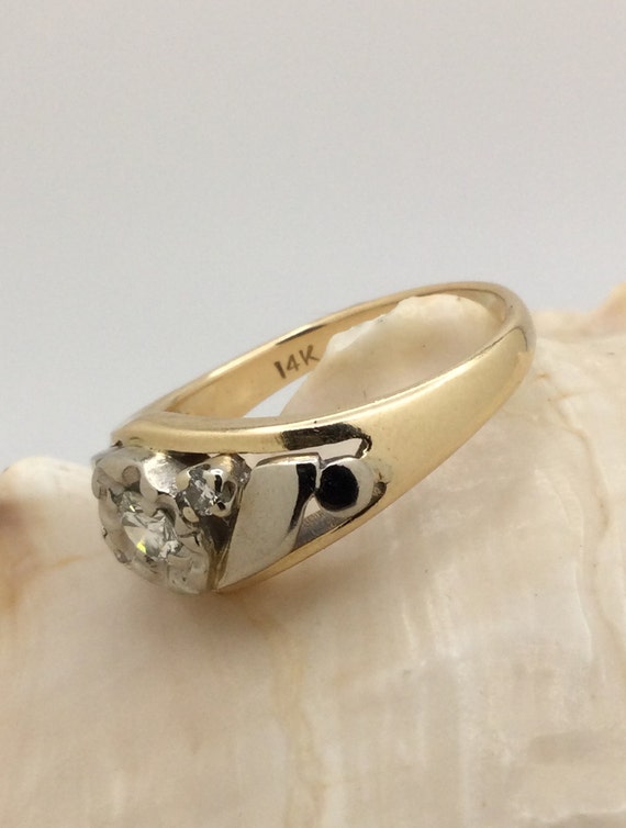Vintage 14K Two Tone Gold Diamond Solitaire Ring,… - image 4