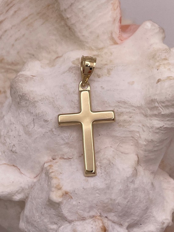 Vintage 14K Classic Cross Pendant, Solid Yellow Go