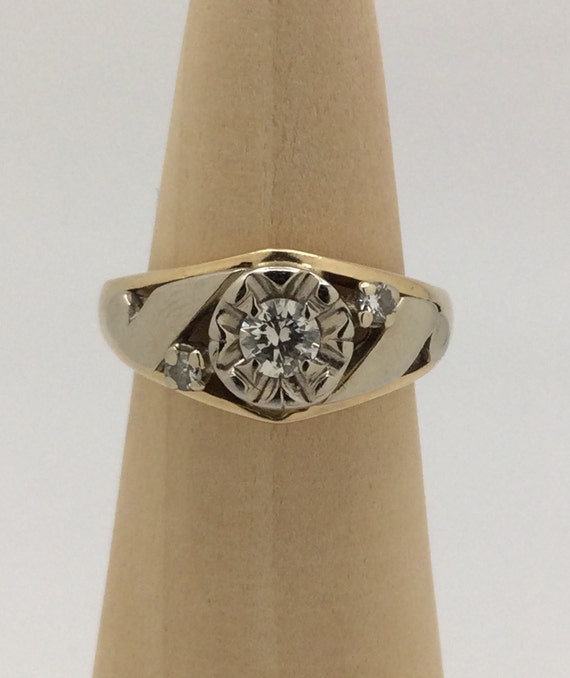 Vintage 14K Two Tone Gold Diamond Solitaire Ring,… - image 8