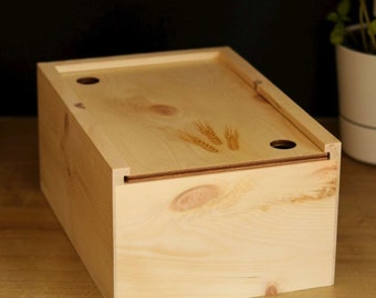 Boîte à pain en bois de pin | y compris planche à découper | Boîte à lunch en pin | Boîte à lunch en bois de pin | Cuisine cadeau | Stockage du pain