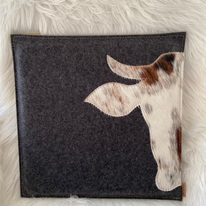 Seat cushion made of felt in Alpine style Franzl, 35 x 35 cm square, hand made in Bavaria, upcycled rPET felt with real cowhide motif image 3