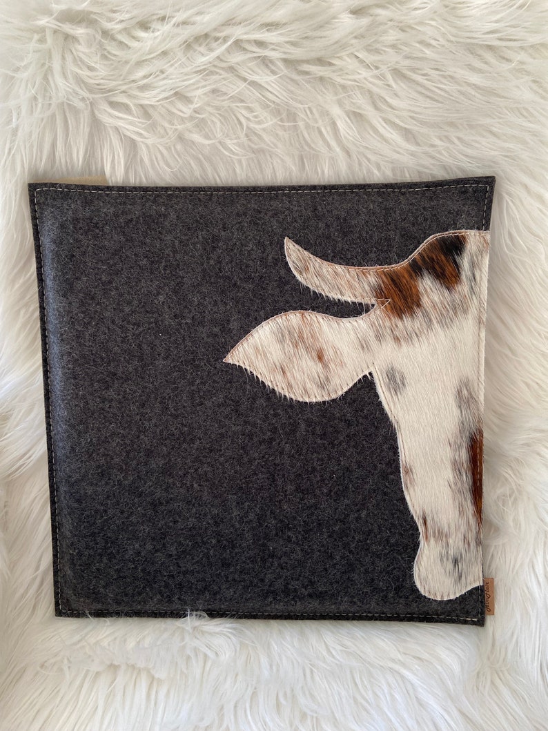 Seat cushion made of felt in Alpine style Franzl, 35 x 35 cm square, hand made in Bavaria, upcycled rPET felt with real cowhide motif image 3