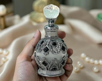 ヴィンテージの黒いガラスと銀メッキの美しい香水瓶。/第一印象 - Etsy
