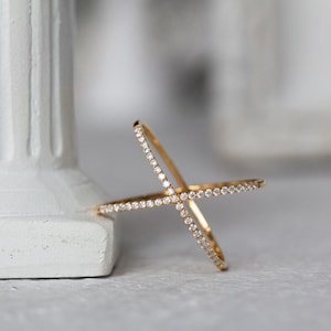 Round cut Moissanite Wedding band Vintage Rose gold Diamond Curved wedding band Cluster Stacking Matching ring Promise ring for women