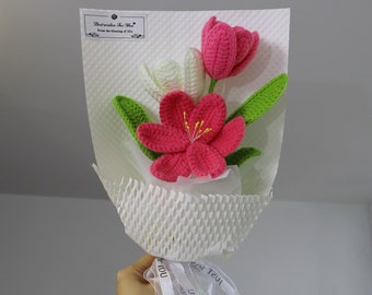 Crochet Pink Tulip Bouquet, Knitted White Tulip Bouquet,Crochet Flower Bouquet for Her, Graduation Gift, Birthday Gift, Mother's Day Gift