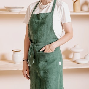 Linen apron with pockets, washed apron for women and men. Hair stylist apron, cute apron. Linen Full apron with pockets.