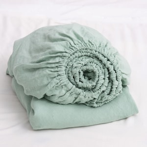 Queen Linen Fitted Sheet in Various Colors. Organic Shabby Chic Bedding, Stone Washed Linen fitted Sheet. Farmhouse Aesthetic Organic sheet