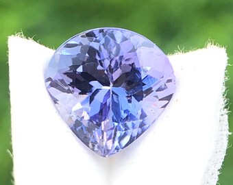 希少なオレンジピンクタンザナイト原石、天然タンザナイト原石