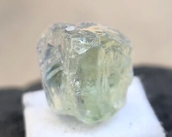 希少なオレンジピンクタンザナイト原石、天然タンザナイト原石