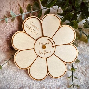 Biglietto di rivelazione del sesso con fiore in legno - Ricordo unico e memorabile - Regalo originale per la famiglia