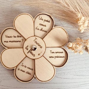 Carte marraine personnalisée en bois – Annonce marraine originale – Demande marraine fleur – Idée cadeau baptême ou naissance Modèle 2